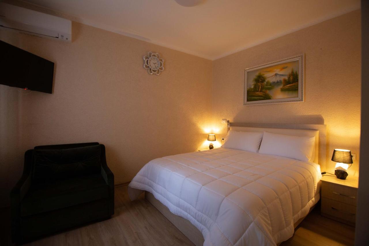 Hotel Vila Lika Korcza Zewnętrze zdjęcie