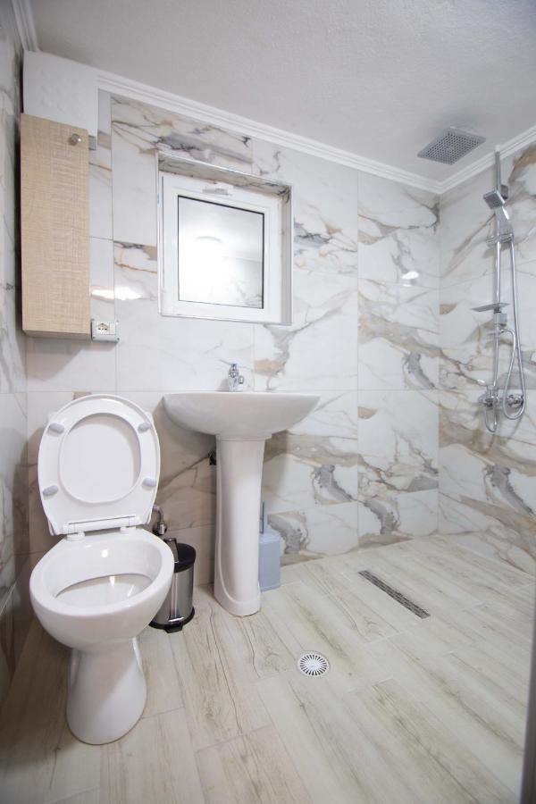 Hotel Vila Lika Korcza Zewnętrze zdjęcie